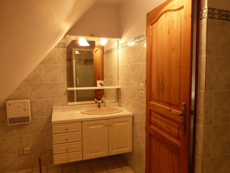 Studio Dans Une Chaumiere De Caractere Baud Kültér fotó